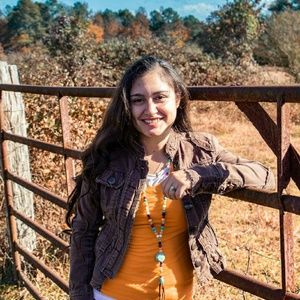 Meet your Posher, Serena